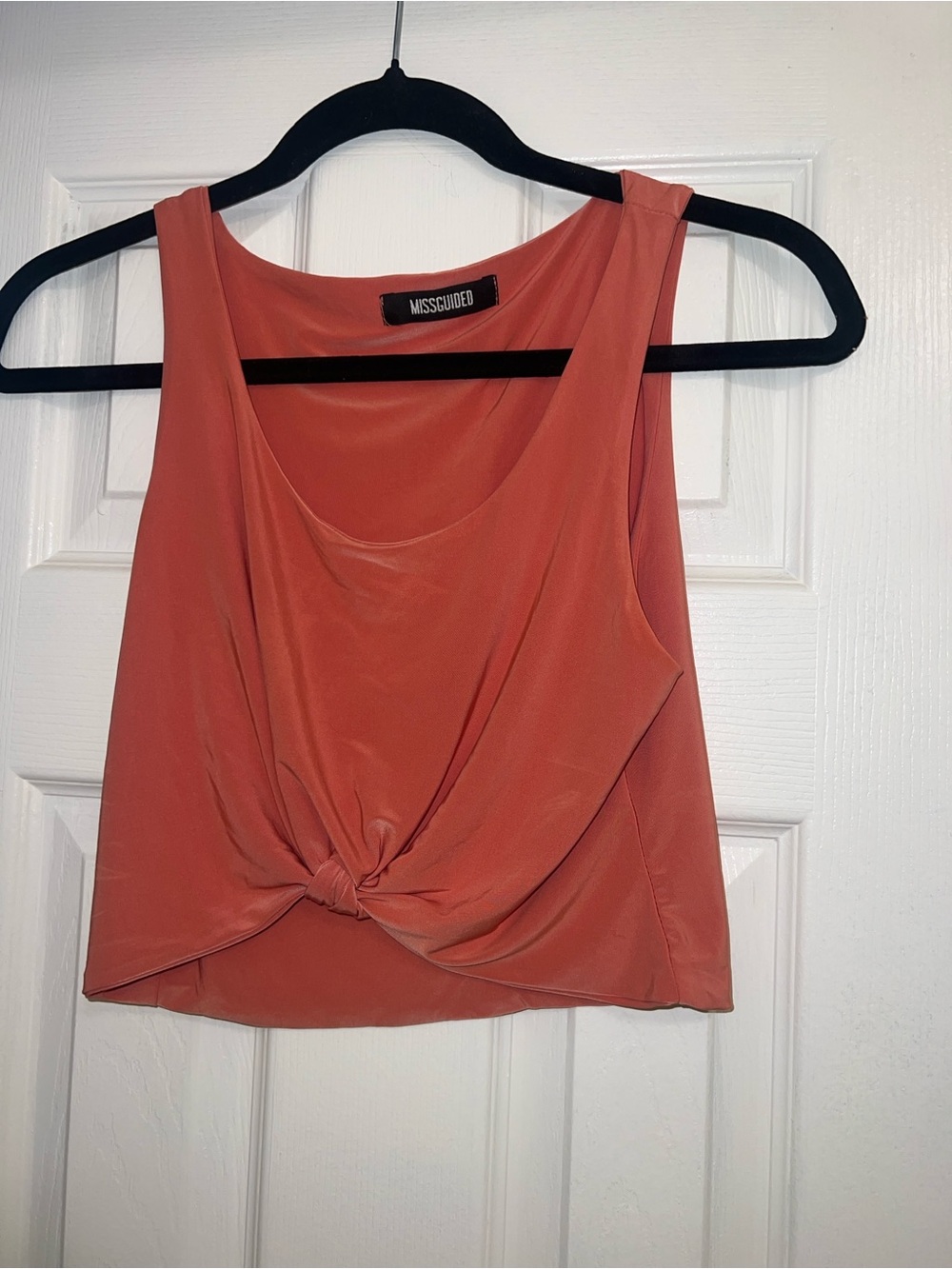 Missguided Coral Knot-Front Crop Top